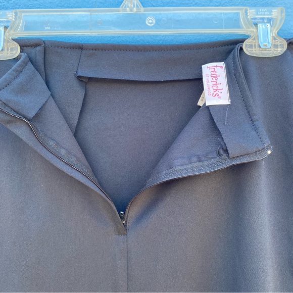 Vintage Frederick’s of Hollywood black midi skirt with slit and button details M - Picture 6 of 8